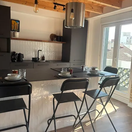 Appartement Con Balcon Frances En Extramurs *